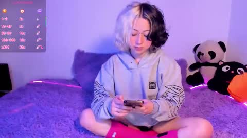 Snapshot of frida_lassi_ chatting on September 14, 2025, 9:58 pm frida_lassi_ online show from September 14, 2025, 9:58 pm