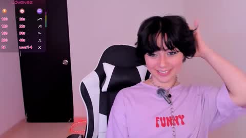 Snapshot of frida_lassi_ chatting on January 11, 2026, 10:04 pm frida_lassi_ online show from January 11, 2026, 10:04 pm