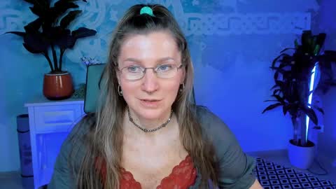 Frida Tander online show from January 24, 2025, 9:06 am