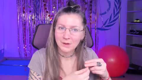 Frida Tander online show from February 23, 2025, 9:11 am