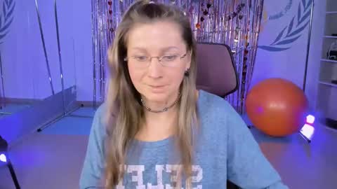 Frida Tander online show from March 1, 2025, 9:18 am