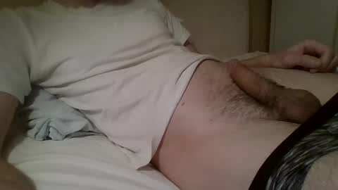 Snapshot of friendly_frank_18 chatting on December 26, 2024, 9:04 pm friendly_frank_18 online show from December 26, 2024, 9:04 pm