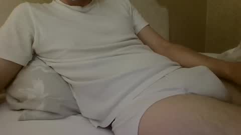 Snapshot of friendly_frank_18 chatting on September 21, 2025, 10:22 pm friendly_frank_18 online show from September 21, 2025, 10:22 pm