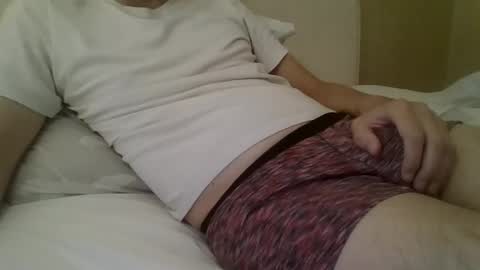 Snapshot of friendly_frank_18 chatting on October 5, 2025, 2:15 pm friendly_frank_18 online show from October 5, 2025, 2:15 pm