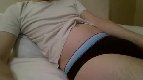 friendly_frank_18 online show from April 7, 2026, 10:42 pm