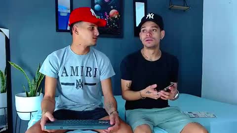 Adam y pitter online show from December 22, 2024, 11:22 am