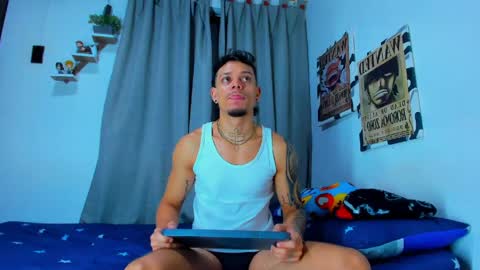 Snapshot of friendsofeverything_ chatting on July 5, 2026, 12:01 pm Adam y pitter online show from July 5, 2026, 12:01 pm
