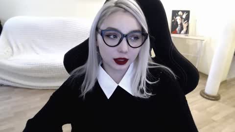 Lilith online show from February 5, 2025, 10:51 am