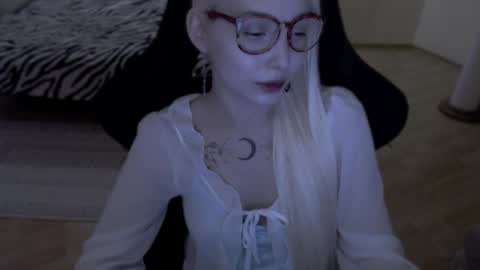 Lilith online show from May 14, 2026, 12:12 pm