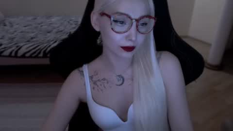 Lilith online show from June 10, 2026, 9:03 pm