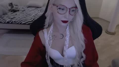 Lilith online show from July 28, 2026, 11:39 am