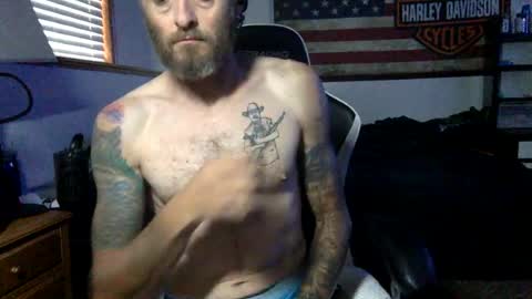 Snapshot of froski666 chatting on August 4, 2026, 2:15 am froski666 online show from August 4, 2026, 2:15 am