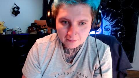 Snapshot of ftmblueyes chatting on February 5, 2025, 4:27 am HEHIM online show from February 5, 2025, 4:27 am