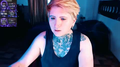 Snapshot of ftmblueyes chatting on November 14, 2025, 9:57 pm HEHIM online show from November 14, 2025, 9:57 pm