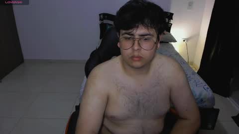 Snapshot of fuck_blow chatting on March 27, 2026, 7:14 am uwu online show from March 27, 2026, 7:14 am