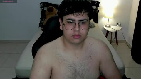 Snapshot of fuck_blow chatting on March 31, 2026, 12:34 am uwu online show from March 31, 2026, 12:34 am