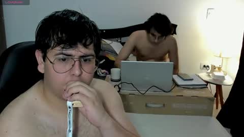 Snapshot of fuck_blow chatting on April 8, 2026, 2:00 am uwu online show from April 8, 2026, 2:00 am