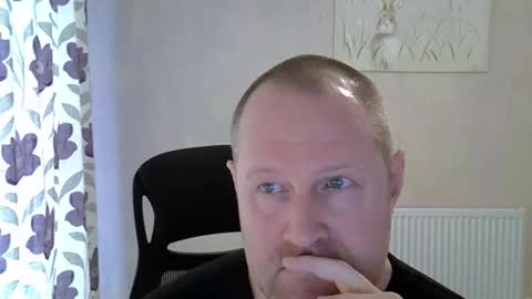 Snapshot of fuck_buddy_uk chatting on March 23, 2026, 8:07 am Fuck Buddy UK online show from March 23, 2026, 8:07 am