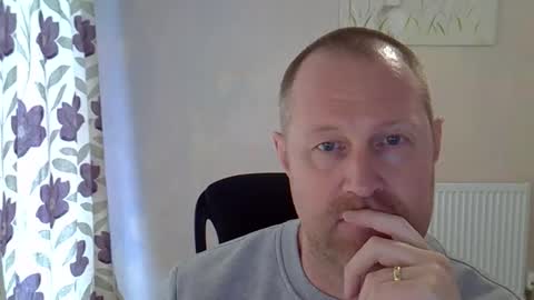 Snapshot of fuck_buddy_uk chatting on April 9, 2026, 12:54 pm Fuck Buddy UK online show from April 9, 2026, 12:54 pm