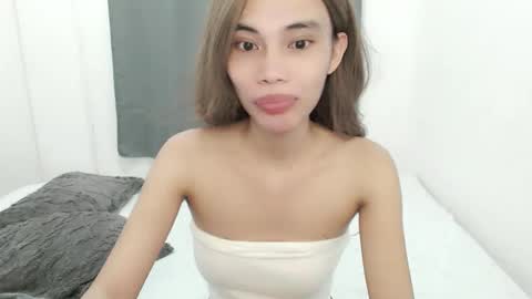 Snapshot of fuckingsexy143 chatting on October 27, 2025, 12:58 am fuckingsexy143 online show from October 27, 2025, 12:58 am