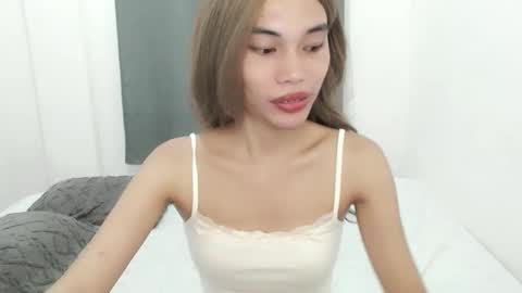 Snapshot of fuckingsexy143 chatting on November 10, 2025, 12:42 am fuckingsexy143 online show from November 10, 2025, 12:42 am