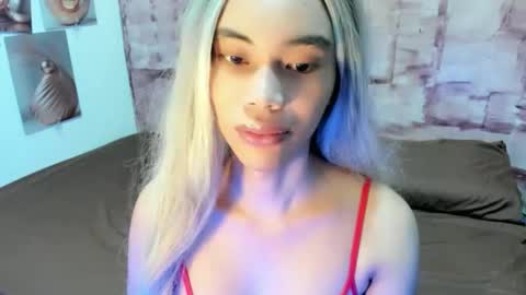 fuckingsexy143 online show from April 21, 2026, 5:03 am