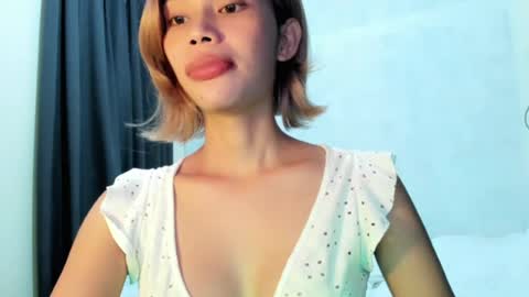 fuckingsexy143 online show from June 15, 2026, 12:07 pm