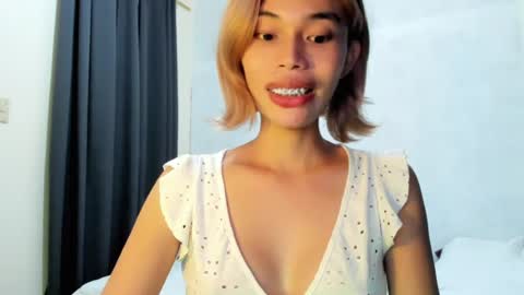 fuckingsexy143 online show from June 19, 2026, 10:52 am