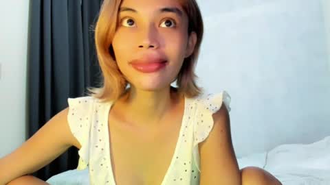 fuckingsexy143 online show from June 22, 2026, 3:25 am