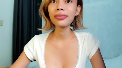 fuckingsexy143 online show from July 9, 2026, 2:04 am