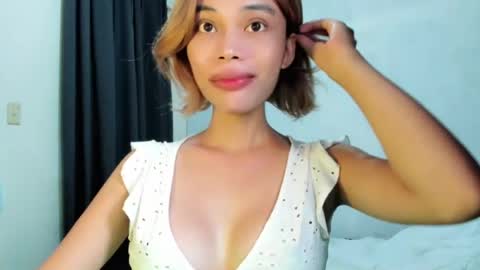 fuckingsexy143 online show from July 15, 2026, 5:34 am