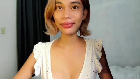 fuckingsexy143 online show from July 16, 2026, 3:12 am
