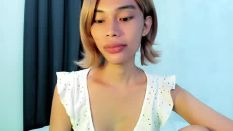 fuckingsexy143 online show from July 18, 2026, 3:11 am