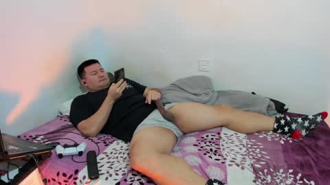 Snapshot of fuckynations chatting on December 29, 2024, 12:20 am Fuckdirtymen online show from December 29, 2024, 12:20 am