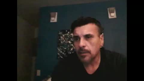 fuego1ento22 online show from April 8, 2026, 8:25 am