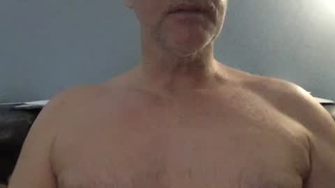 Snapshot of fuertecock chatting on February 9, 2025, 3:53 am Gregorio online show from February 9, 2025, 3:53 am