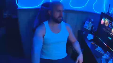 fufupop online show from October 14, 2025, 3:51 am