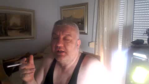 Snapshot of fukingcrazy chatting on June 5, 2026, 8:31 am fukingcrazy online show from June 5, 2026, 8:31 am
