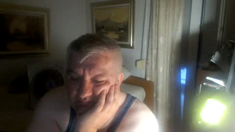Snapshot of fukingcrazy chatting on June 23, 2026, 5:44 pm fukingcrazy online show from June 23, 2026, 5:44 pm