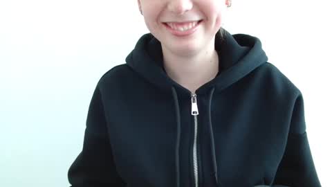 Emma online show from April 1, 2026, 10:05 am