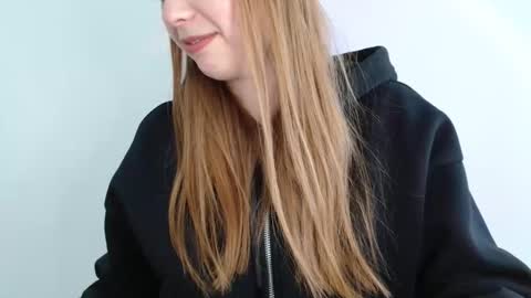 Emma online show from April 9, 2026, 8:09 am