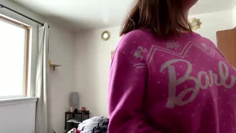 Linnys Palace online show from December 3, 2025, 5:22 pm