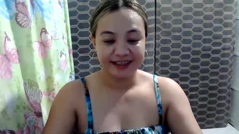 Snapshot of funluvnpinay4u chatting on June 10, 2026, 2:23 am MAE online show from June 10, 2026, 2:23 am