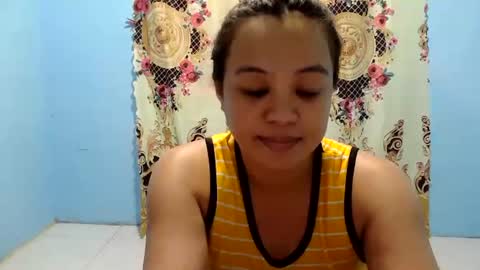 Snapshot of funluvnpinay4u chatting on June 30, 2026, 3:24 pm MAE online show from June 30, 2026, 3:24 pm