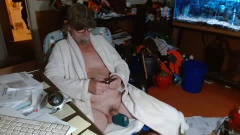 Snapshot of funmike2000 chatting on February 5, 2026, 1:10 am mike online show from February 5, 2026, 1:10 am