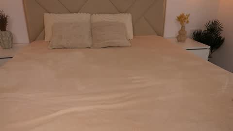 Katy Noel -  online show from September 30, 2025, 11:59 am