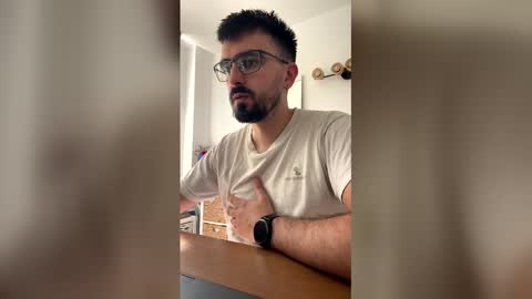 Snapshot of funnyroom23 chatting on April 15, 2026, 8:32 am funnyroom23 online show from April 15, 2026, 8:32 am