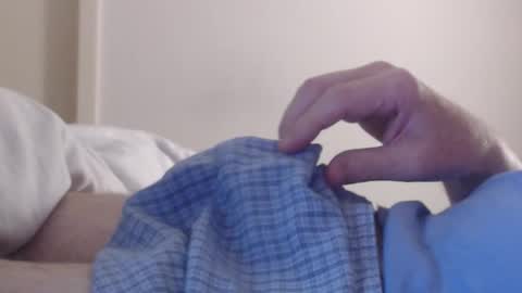 Snapshot of funtime072 chatting on October 24, 2025, 12:12 pm funtime072 online show from October 24, 2025, 12:12 pm