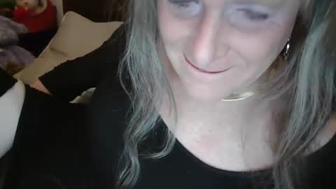 Snapshot of funtimetgirl chatting on February 2, 2025, 9:51 am Jessie Love online show from February 2, 2025, 9:51 am