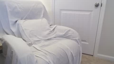 Snapshot of furring chatting on January 5, 2025, 9:14 pm furring online show from January 5, 2025, 9:14 pm